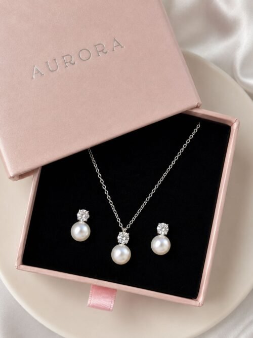 Pearl whisper set
